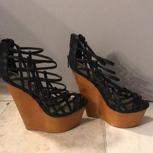 Bebe wedges