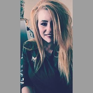 Meet your Posher, Kelli