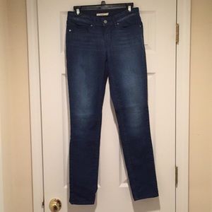 Levi's skinny jeans. Size 28.