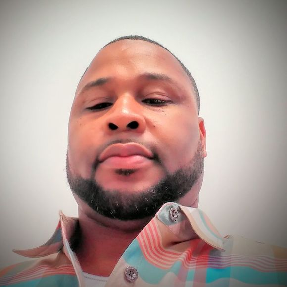 Meet your Posher, Mike - Picture 1 of 1