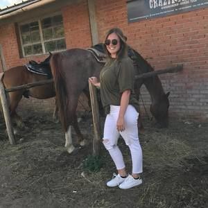 Meet your Posher, Stacey