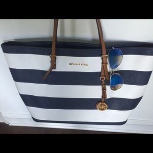 Michael Kors navy/white shoulder bag
