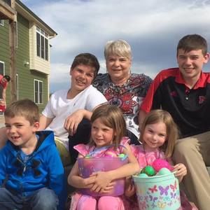 Meet your Posher, Laura