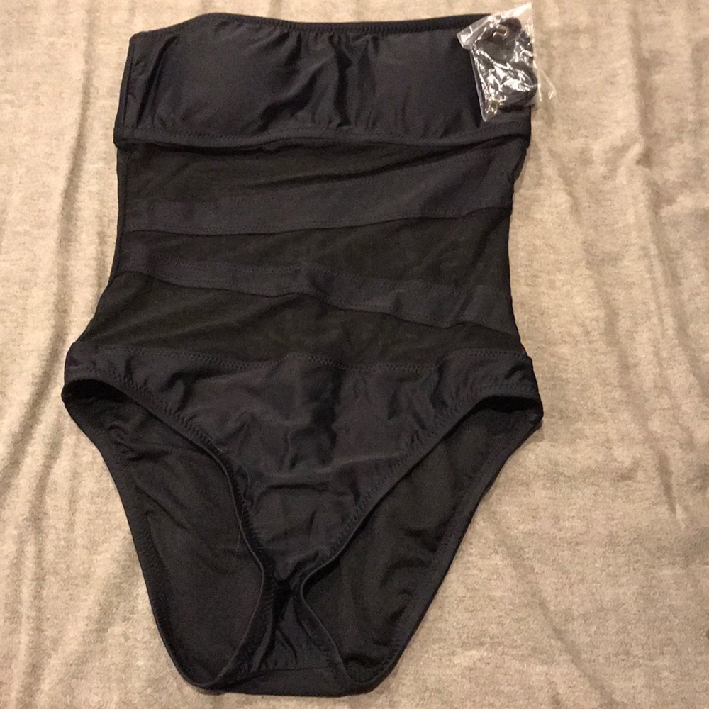 Brand new Mossimo swimsuit