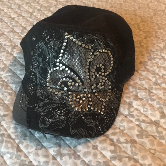 Fluer De Lis Cap - Picture 1 of 1