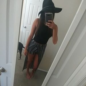 Dainty Hooligan boutique maxi skort size small