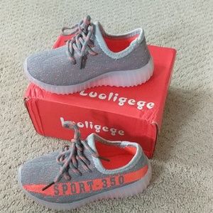 New looligege light up shoes size 27  size 10 us