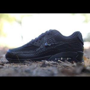 Nike's Woman Air Max 90 Premium Black Croc