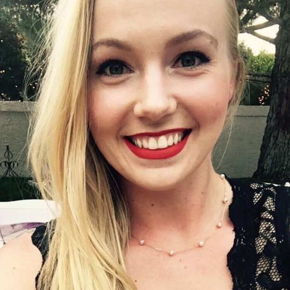 Meet your Posher, Danielle