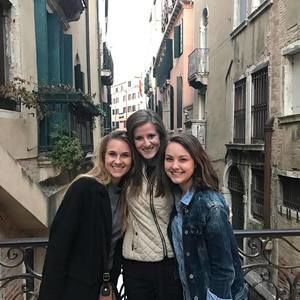 Meet your Posher, Taryn