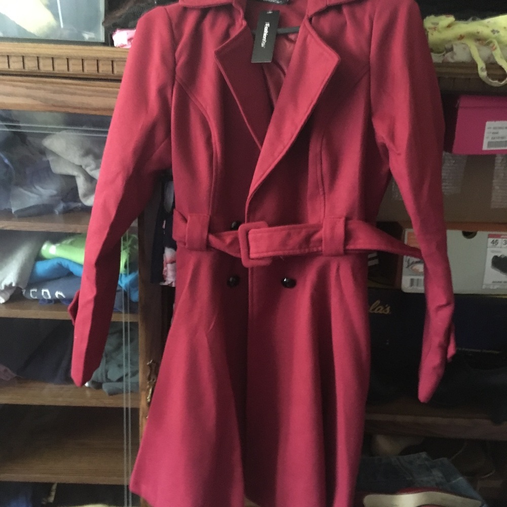 Red polyester coat - Picture 2 of 3