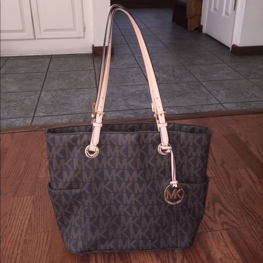 Michael Kors Jet Setter Tote