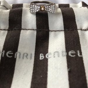 Hendri Bendel silver bow tied ring 🎀💍