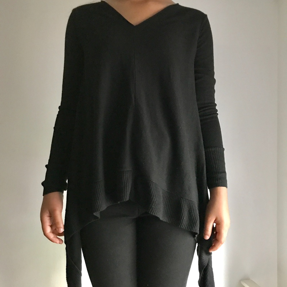 ✨ASYMMETRICAL SWEATER ✨