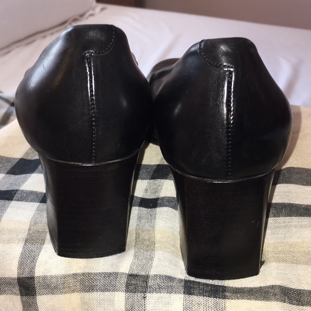 Bally classic black low Heels, Size 9 1/2 - Picture 3 of 8