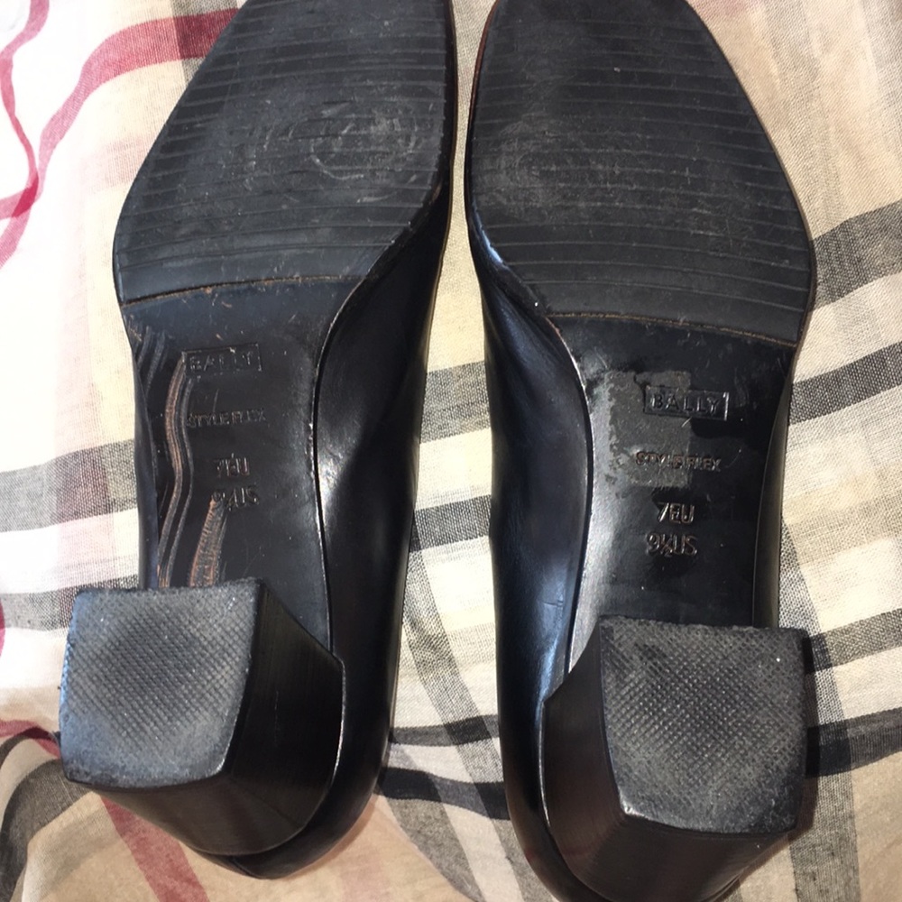 Bally classic black low Heels, Size 9 1/2 - Picture 6 of 8