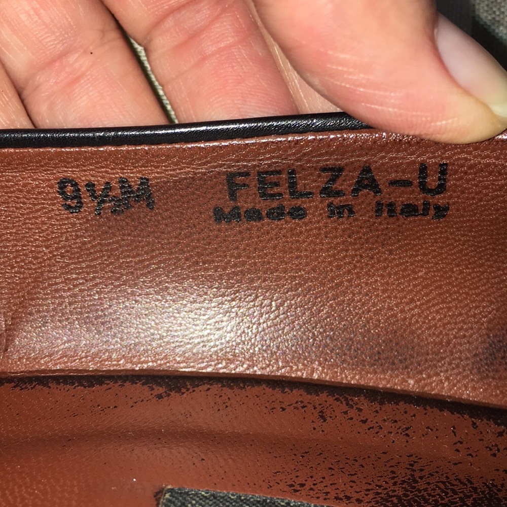Bally classic black low Heels, Size 9 1/2 - Picture 7 of 8