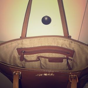 Michael Kors purse/tote