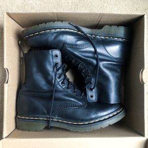 Dr. Martens Black Pascal Leather Boots (Size 10)