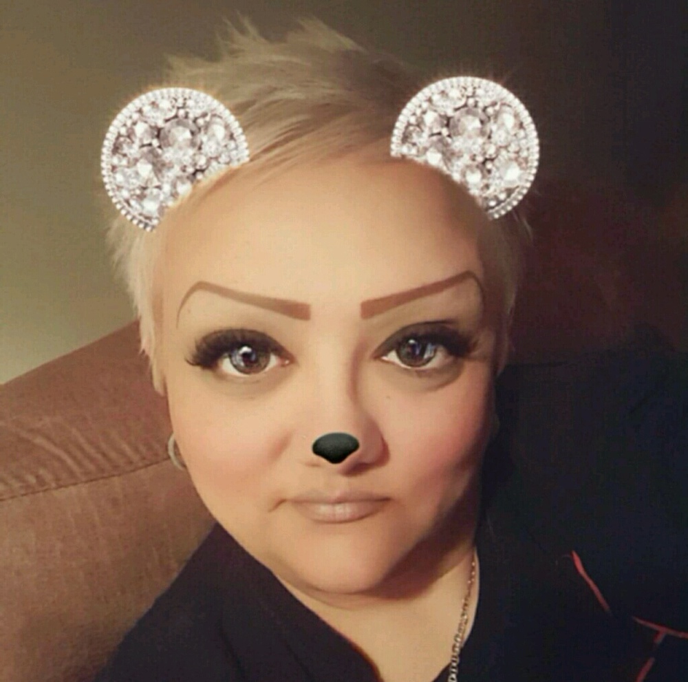 Meet your Posher, Lorrie