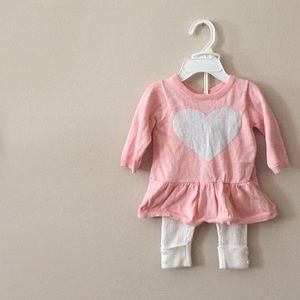 Carter's 3 Months Sweater Heart Outfit 3M