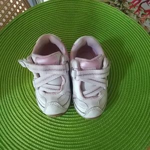 Stride rite baby girl shoes size 3.5 Mused conditi