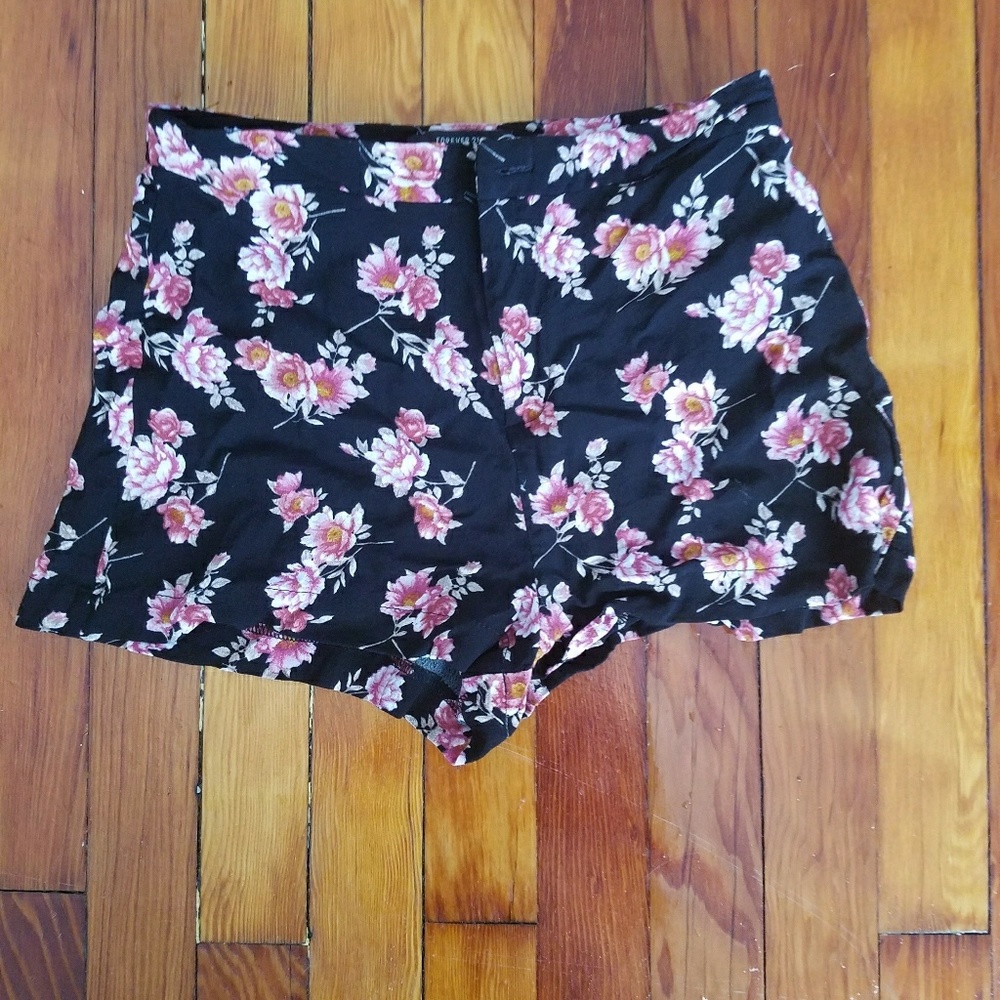Forever 21 - floral - short shorts