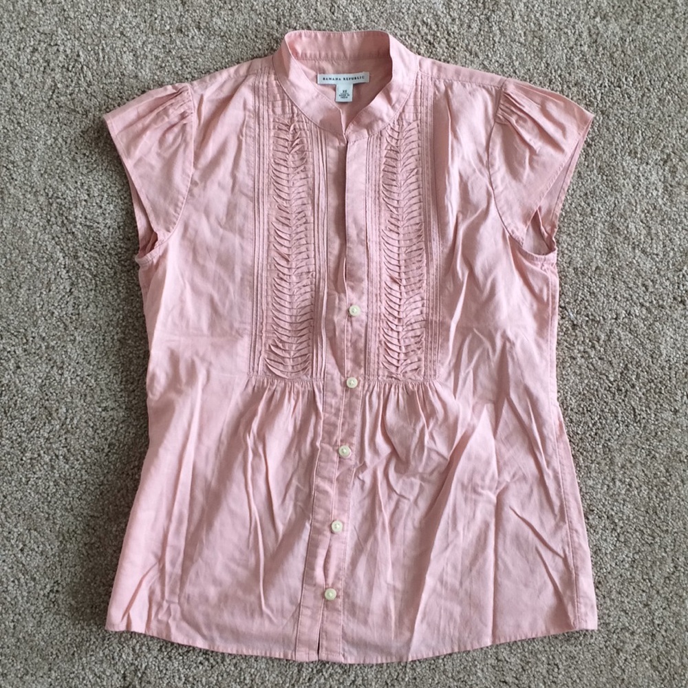 Banana Republic blush cotton blouse