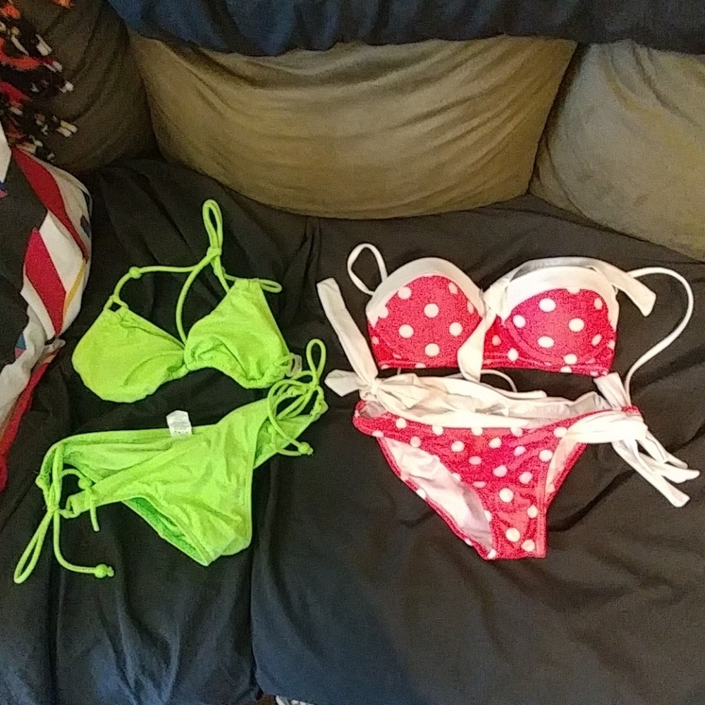 Bathing suit