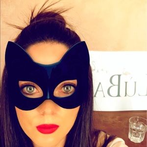 Meet your Posher, Nazanin