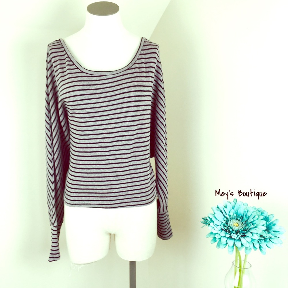 ⭐️Proof Black & Gray Striped Long Sleeve Top⭐️