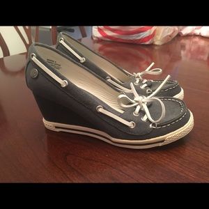 Women's boat platform wedge loafer shoes Brand New