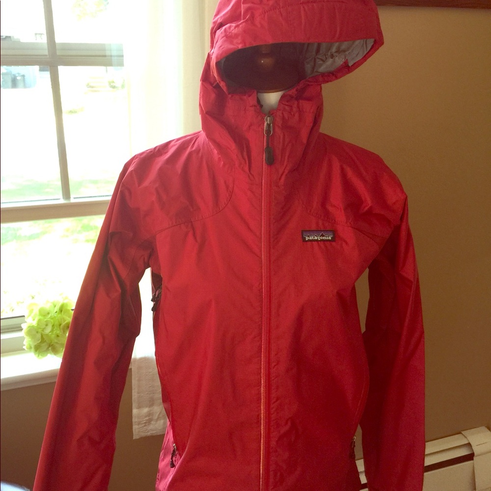 Patagonia Rain Jacket -Women's Small