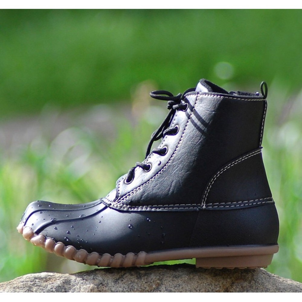 Black Mid Duck Boot