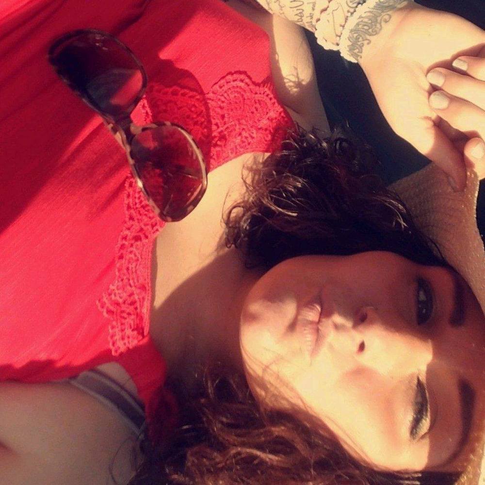 Meet your Posher, Kendra