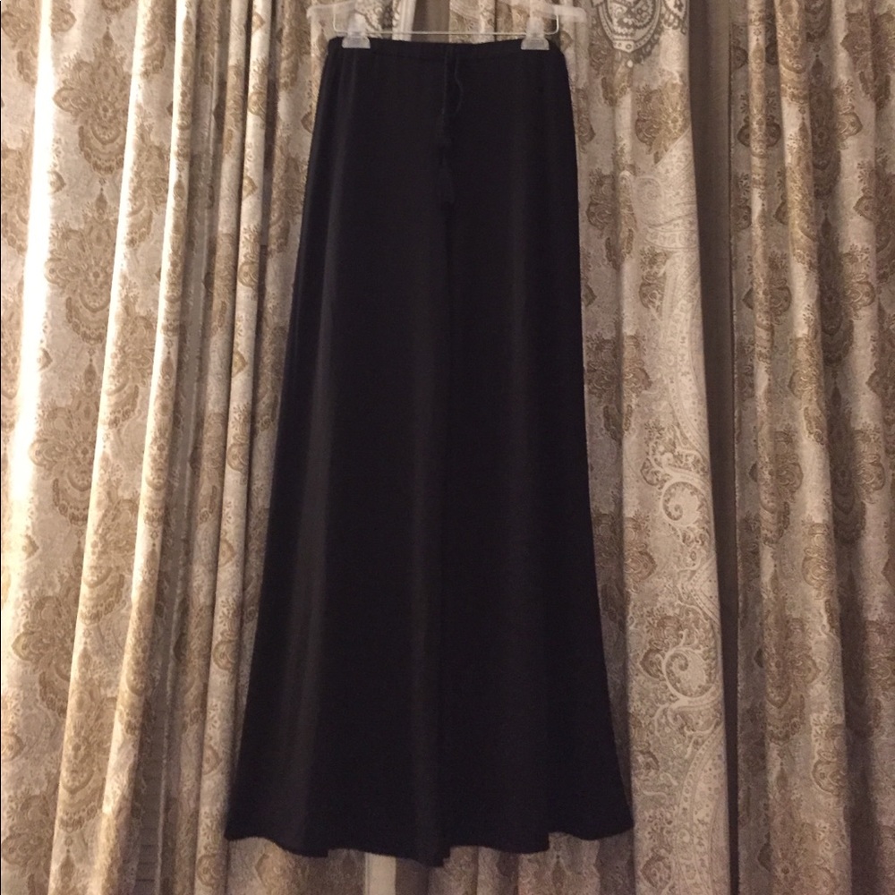 Black wide leg trouser