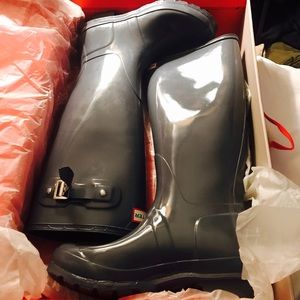 Like new Gloss Hunter Boots (Tall)