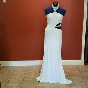 BEAUTIFUL prom or wedding dress