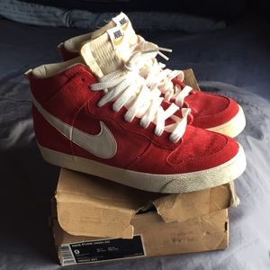 Nike dunk high AC size 9