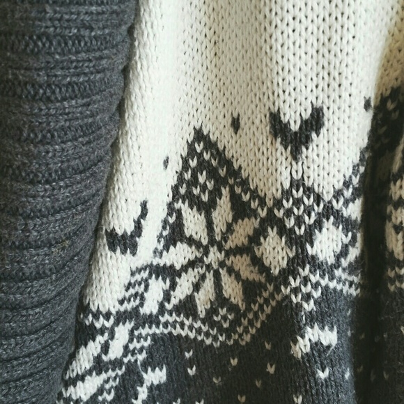 Assymetrical Knit Cardigan - Picture 3 of 3