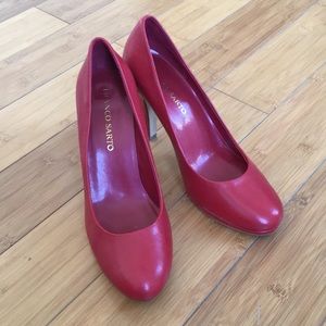 Franco Sarto Red Pumps (Re-Posh)