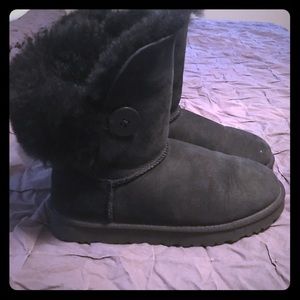 Original black uggs