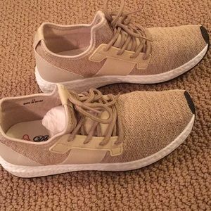 Nude sneakers