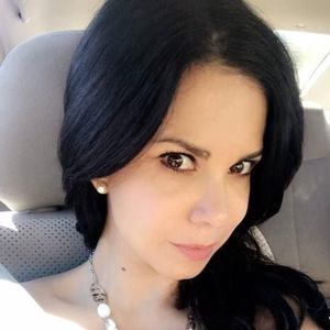 Meet your Posher, Miriam