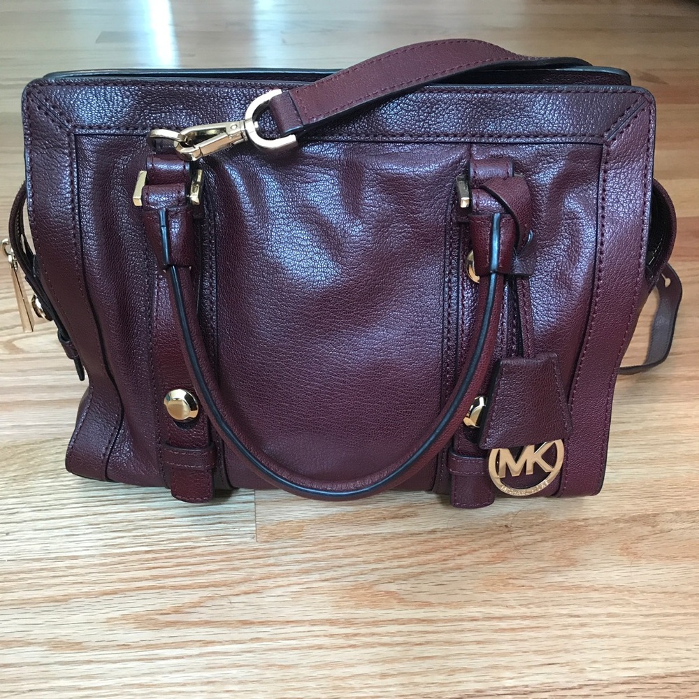 Michael Kors leather purse