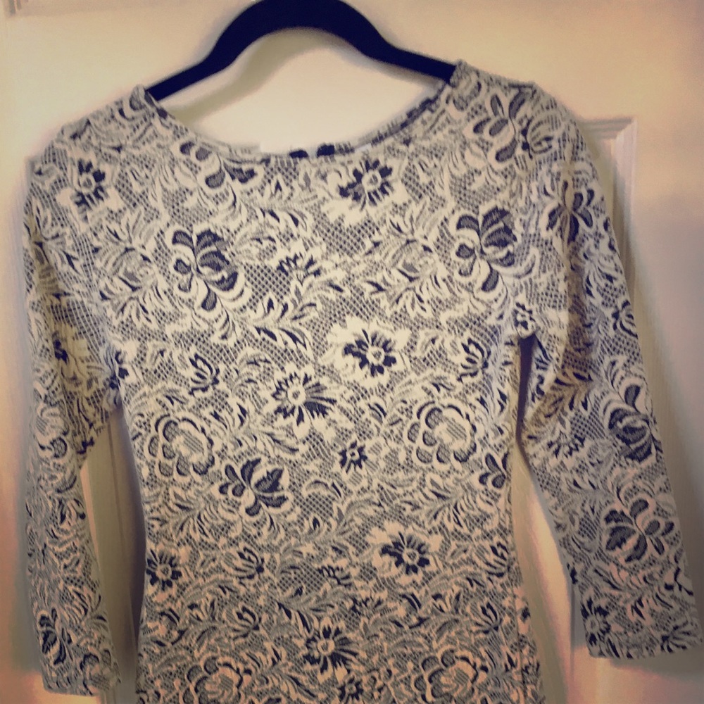 Black and white long sleeve dress