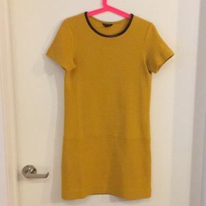 Club Monaco yellow dress - size 0