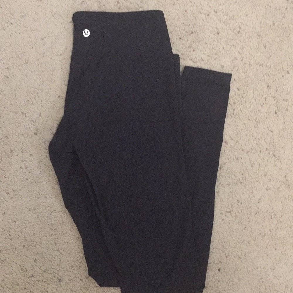 LULULEMON leggings!