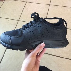 non slip shoes for crews