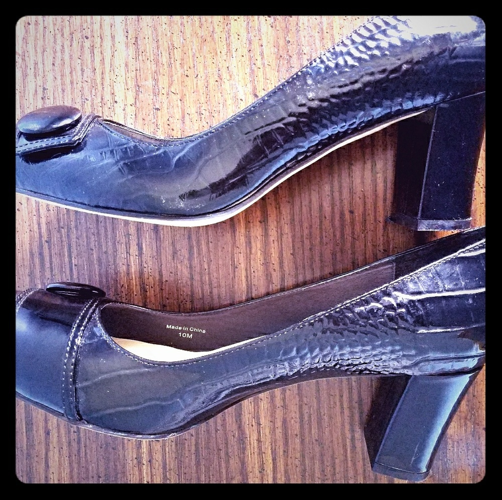 Kate spade black patent leather heels